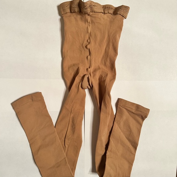 New Capezio dancing tights (no feet) one size NWOT - Picture 2 of 5